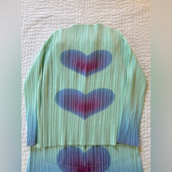 Pleated set - Picture 2 of 3